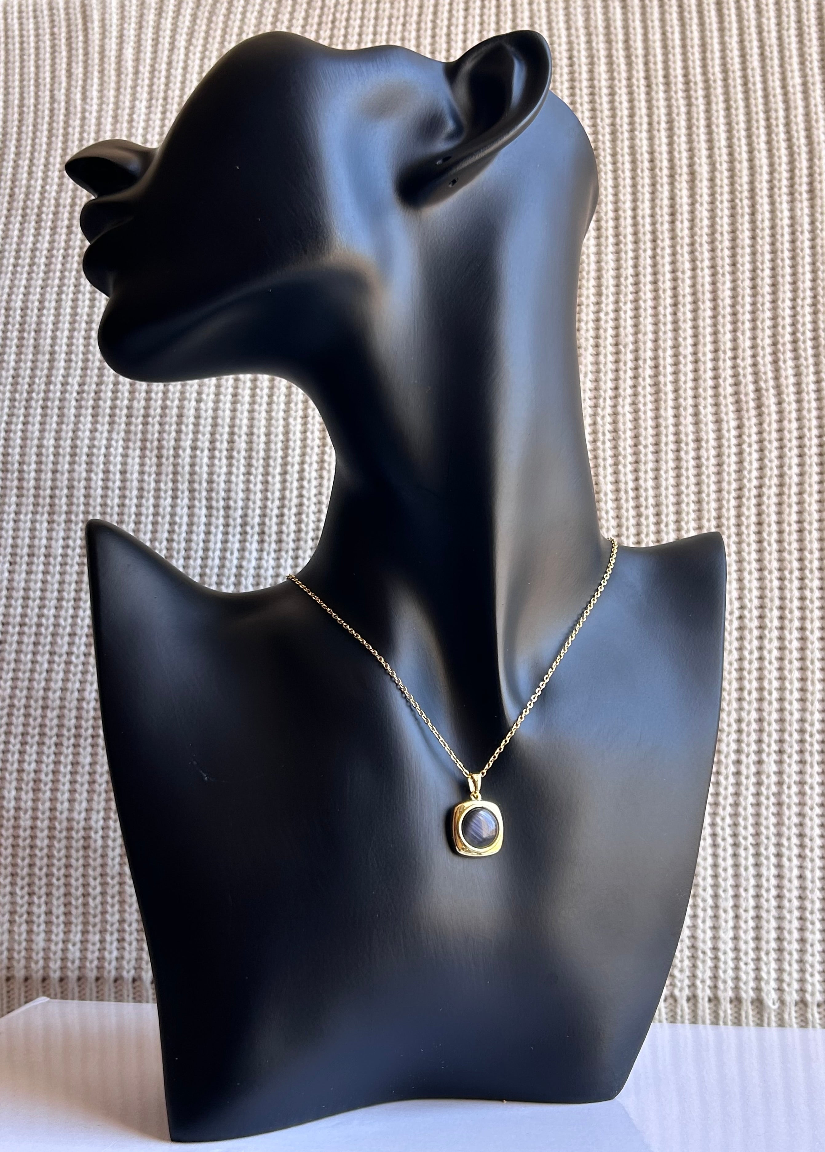 Collier Goutte d'Ébène