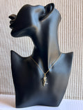 Collier Étreinte Éternelle